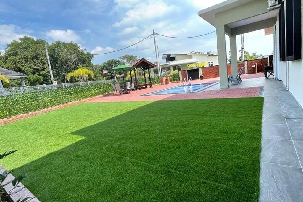 Laman Kaseh Homestay Bukit Katil 4Bedroom With Swimming Pool Ayer Keroh Ngoại thất bức ảnh