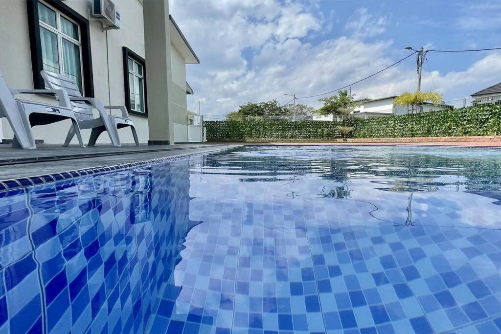 Laman Kaseh Homestay Bukit Katil 4Bedroom With Swimming Pool Ayer Keroh Ngoại thất bức ảnh