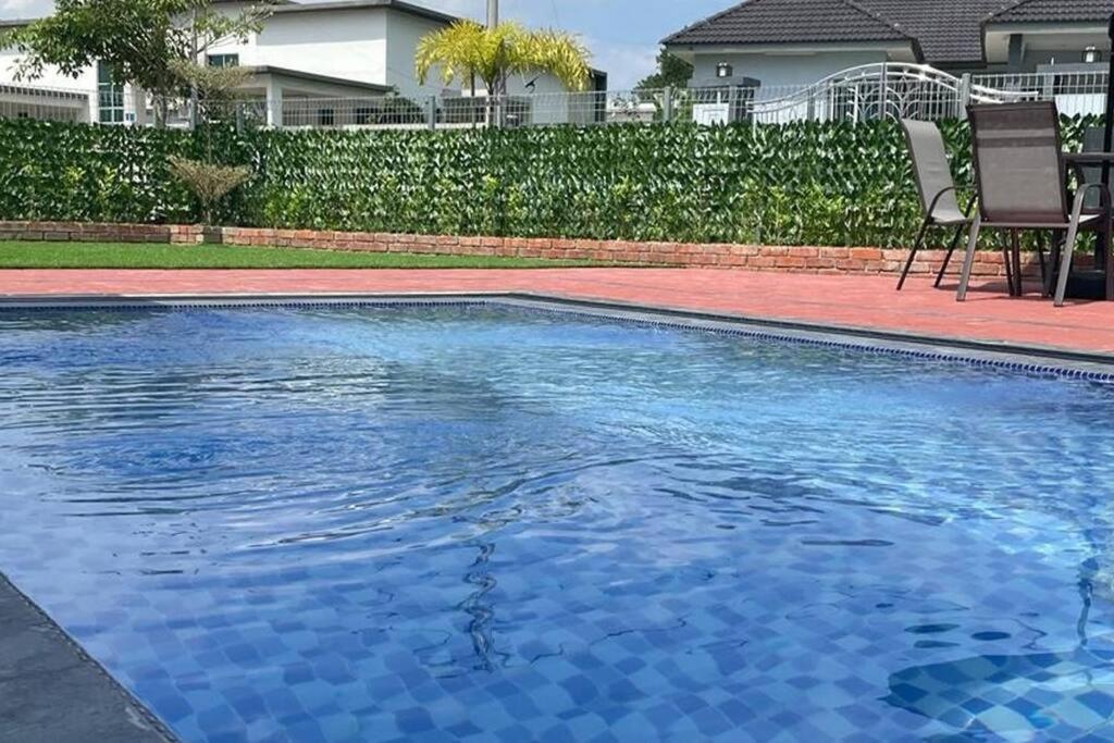 Laman Kaseh Homestay Bukit Katil 4Bedroom With Swimming Pool Ayer Keroh Ngoại thất bức ảnh